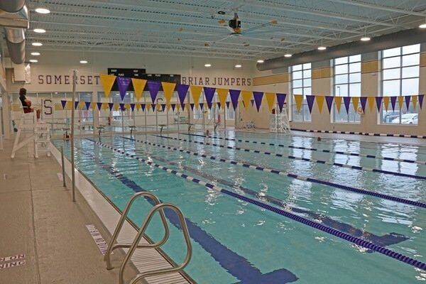 Piscina Somerset Independent Alumni and Aquatic Center - Pulaski County