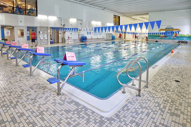 Piscina Southdale YMCA - Hennepin County