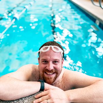 Piscina Stillaguamish Athletic Club - Snohomish County