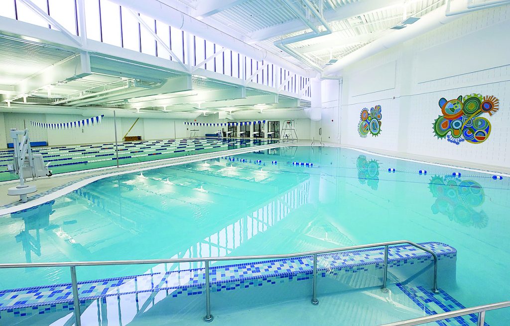 Piscina Terry L. Smith Aquatics Center - Reston Community Center - Fairfax County