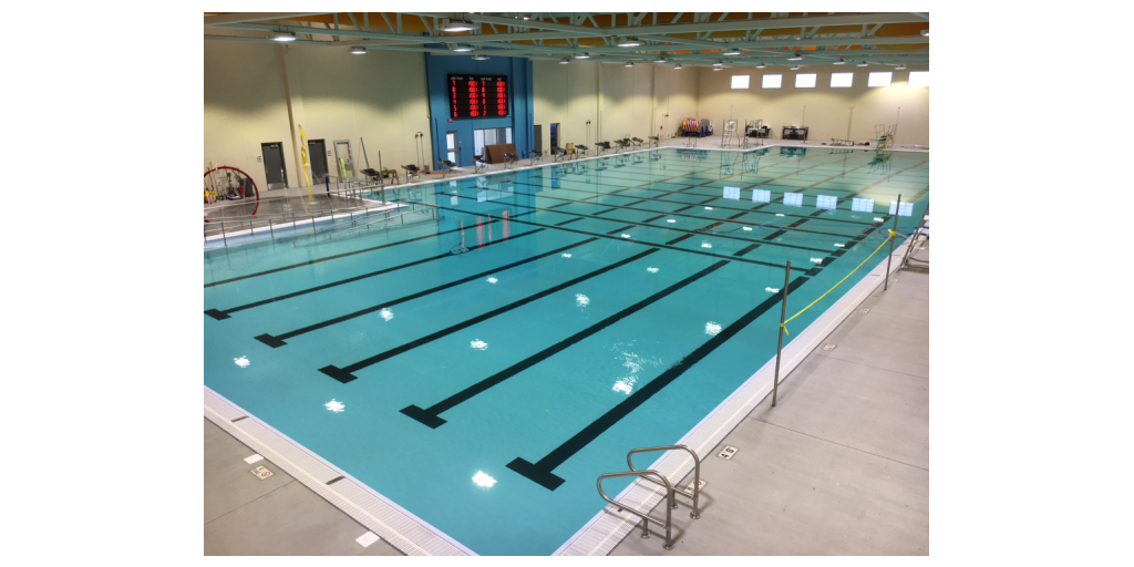 Piscina The Dillon Family Aquatic Center at the Fremont Family YMCA - Dodge County