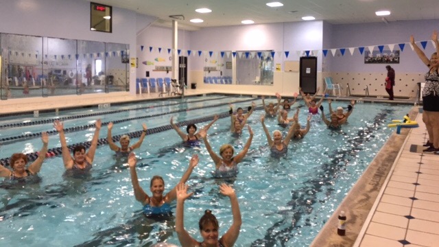 Piscina Toms River Fitness & Aquatic Center - Ocean County