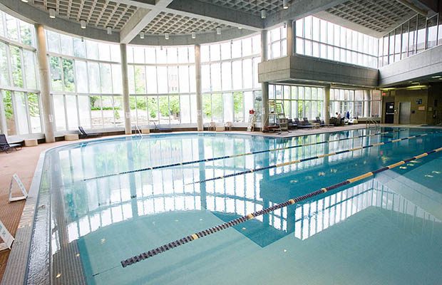 Piscina University of Michigan-Flint Recreation Center - Genesee County