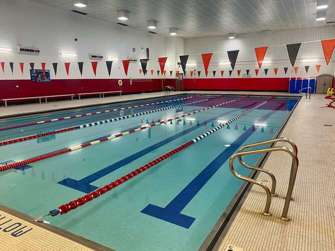 Piscina Uplift High School Pool - Cook County