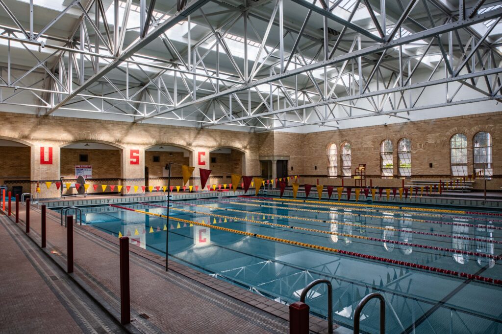 Piscina USC Physical Education Department Indoor Pool - Los Angeles County