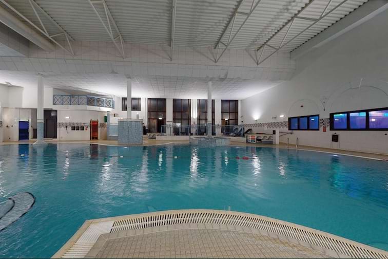 Piscina Village Hotel / Village Gym Leeds North - Yorkshire West Riding