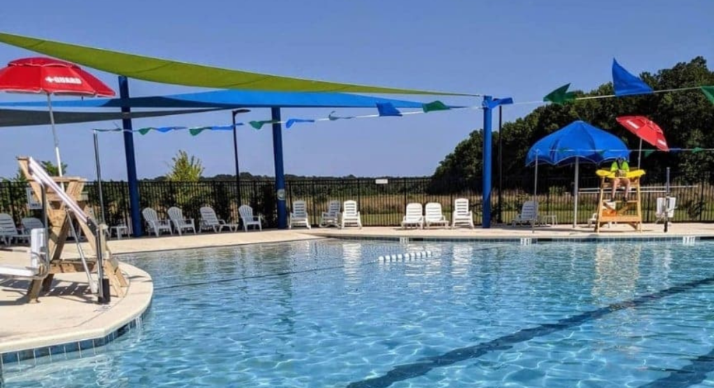 Piscina W.L. Stephens, Jr. Aquatic Center - Charleston County