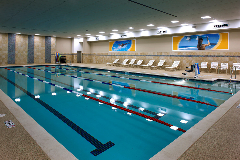 Piscina 24-Hour Fitness - Balboa Super-Sport Gym - San Diego County