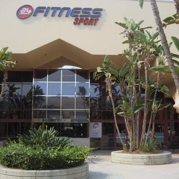 Piscina 24-Hour Fitness - Brea Sport Gym - Orange County