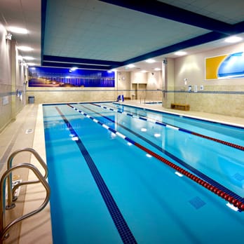 Piscina 24-Hour Fitness - Carlsbad Super-Sport Gym - San Diego County