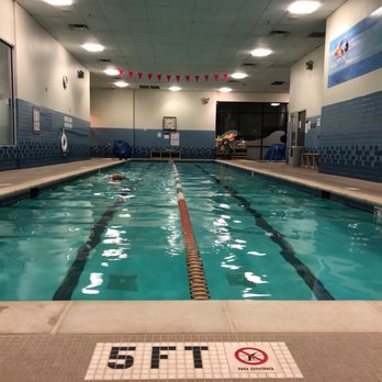 Piscina 24-Hour Fitness - Fort Collins Sport Gym - Larimer County