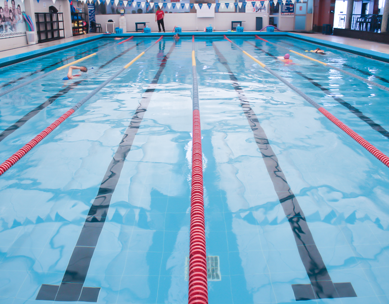 Piscina Academia de Natación «Ismael Merino» - Lima