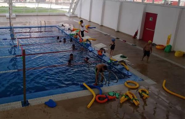 Piscina Alberca Semi-Olímpica Los Heroes - Ixtapaluca