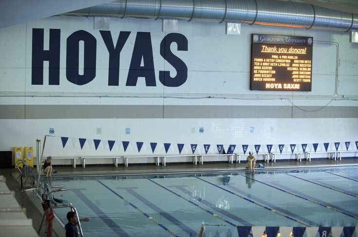 Piscina Albert G. McCarthy, Jr. Pool - Georgetown University - Washington