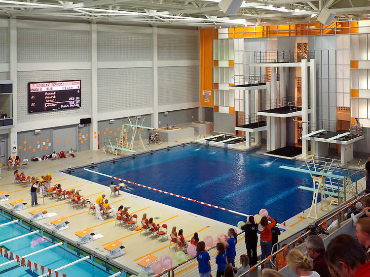 Piscina Allan Jones Aquatic Center - University of Tennessee - Knox County