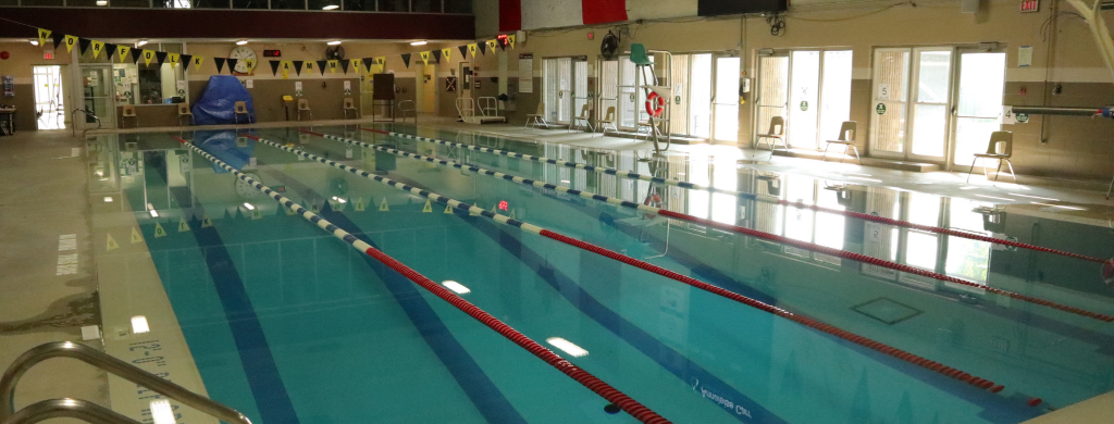 Piscina Annaleise Carr Aquatic Centre - Norfolk County