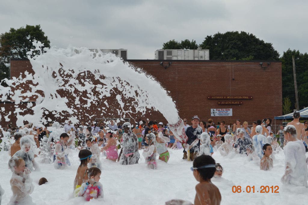 Piscina Anthony P Mucciaccio / Dedham High School Swimming Pool - Norfolk County