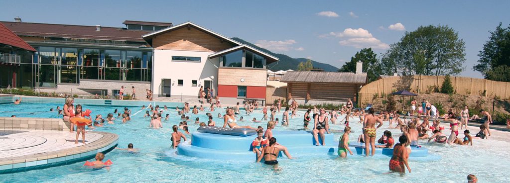 Piscina AQACUR Badewelt Kötzting - Bad Koetzting