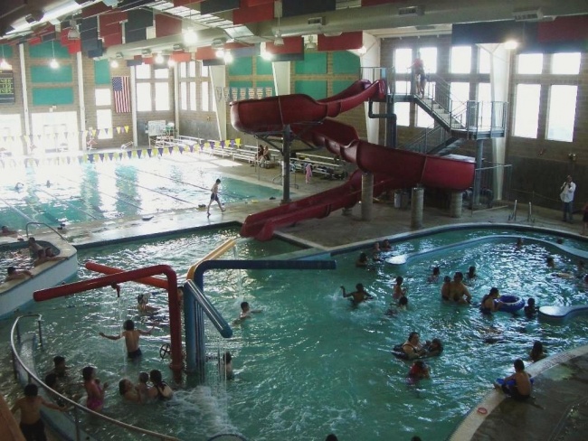 Piscina Astoria Aquatic Center - Clatsop County