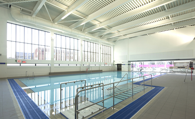 Piscina Atherton Leisure Centre - London Metropolitan Area