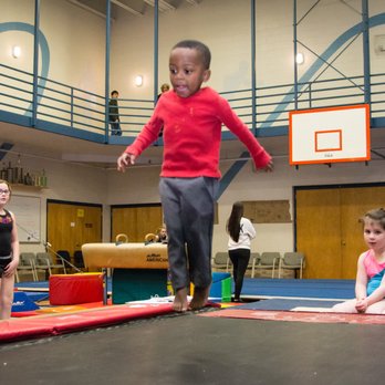 Piscina Attleboro YMCA - Pleasant Street Branch - Bristol County