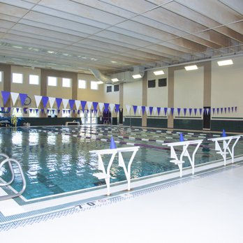 Piscina Aurora Wellness Center - Racine County