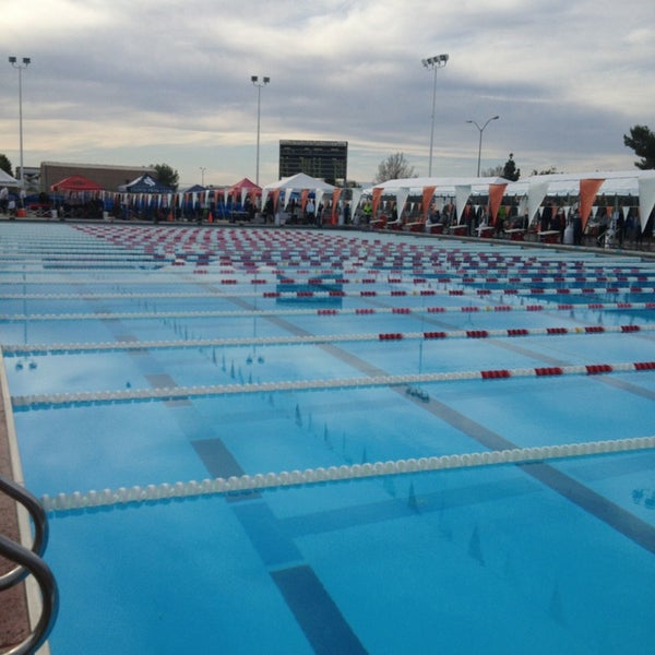 Piscina Bakersfield College Swimming Pool - Kern County