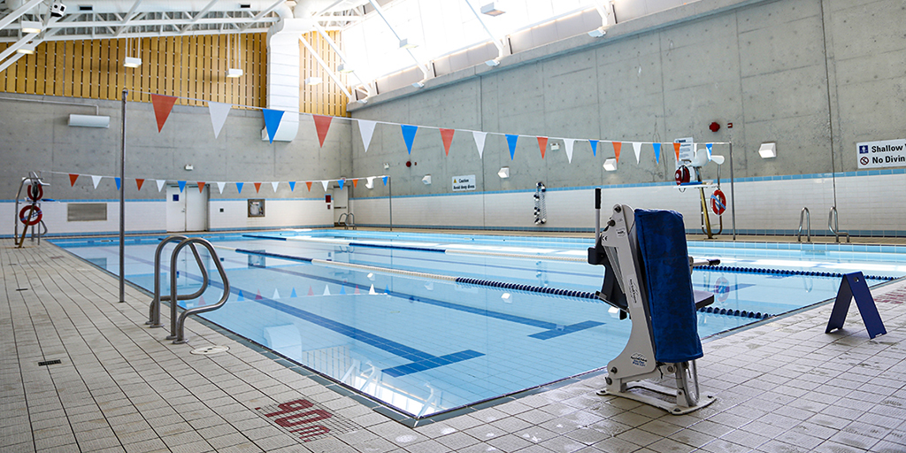 Piscina Beaches Recreation Centre - Toronto Municipality