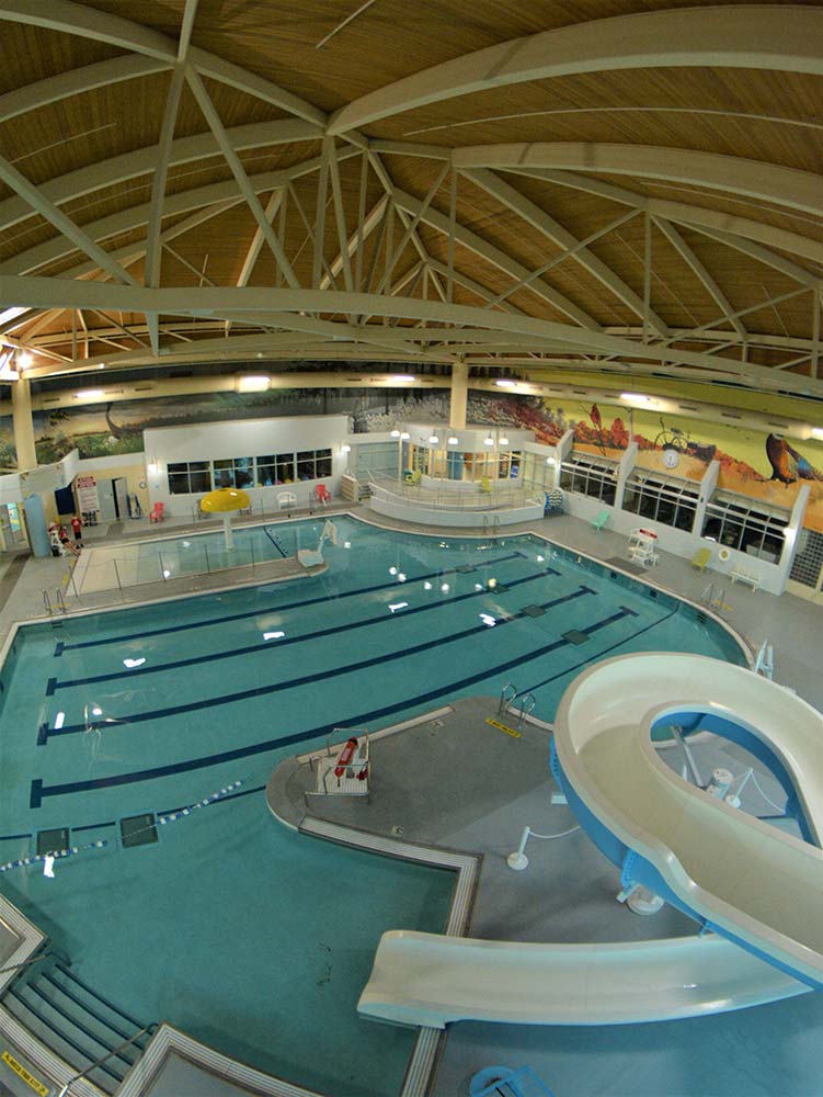 Piscina Becker Community Center - Sherburne County