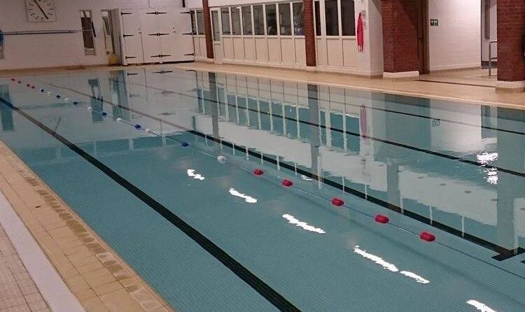 Piscina Belfairs Swim Centre - Essex