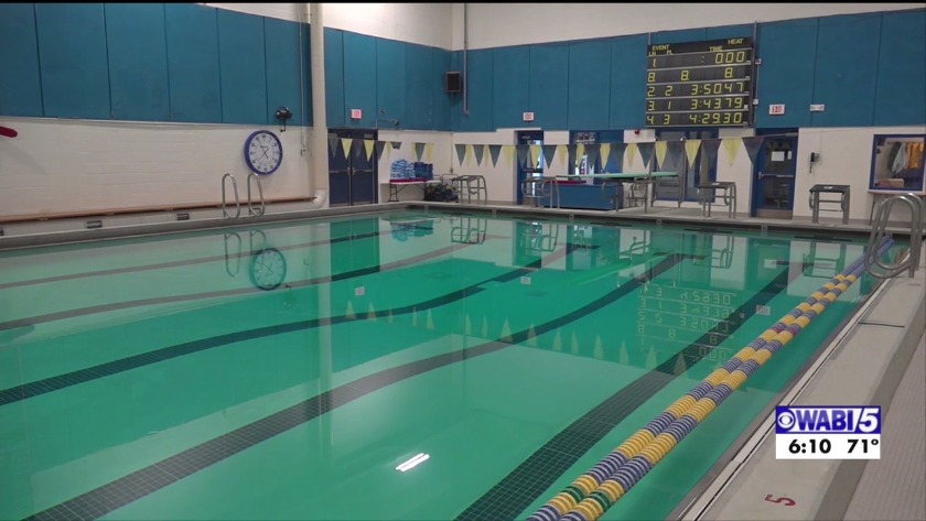 Piscina Belfast Area High School Swimming Pool - Waldo County