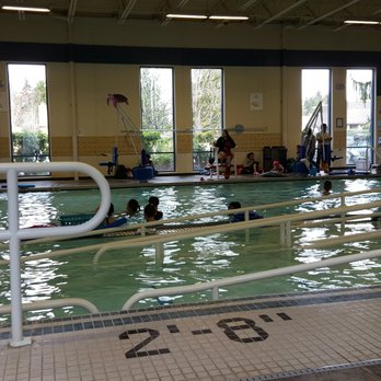 Piscina Bellevue Aquatic Center - King County