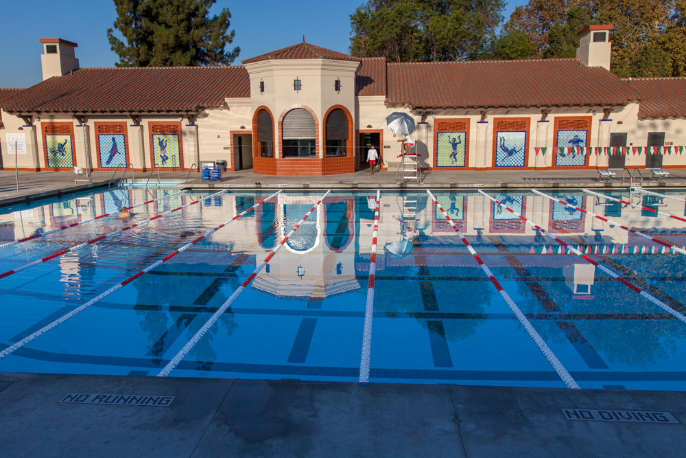 Piscina Belvedere Aquatic Center - Los Angeles County