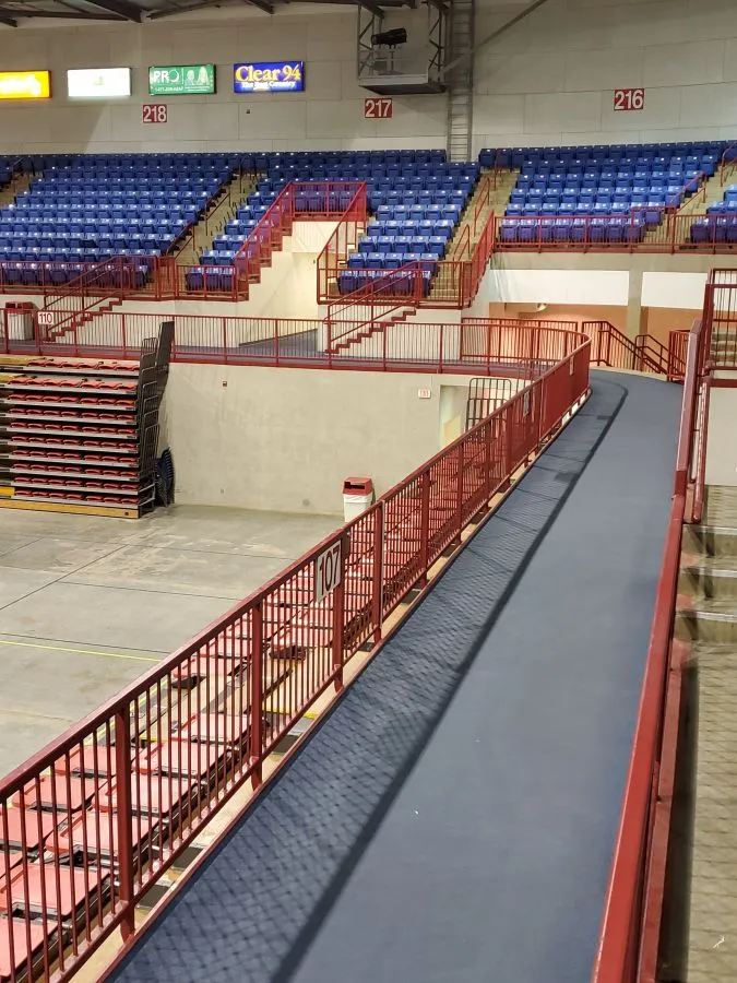 Piscina Black River Coliseum Aquatic & Fitness Center - Butler County