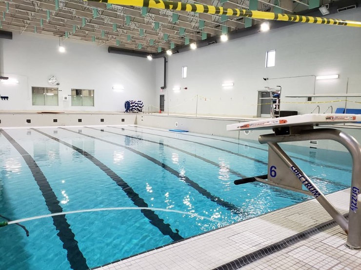 Piscina Bob Snodgrass Recreation Complex and Cargill Field House - High River