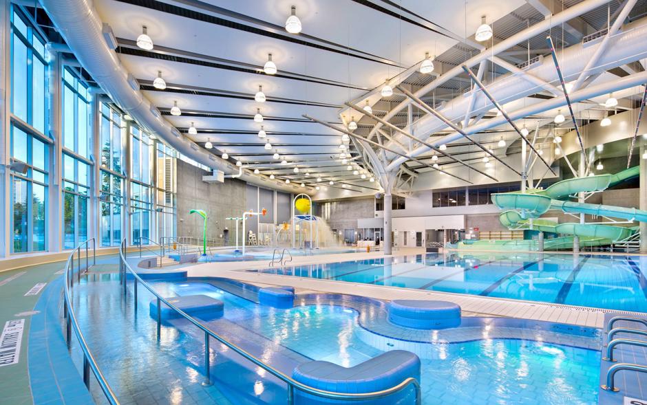 Piscina Bonsor Recreation Complex - Greater Vancouver Area