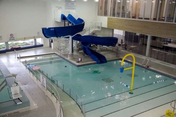 Piscina Bradford Lions Aquatic Centre - BWG Leisure Centre - Simcoe County