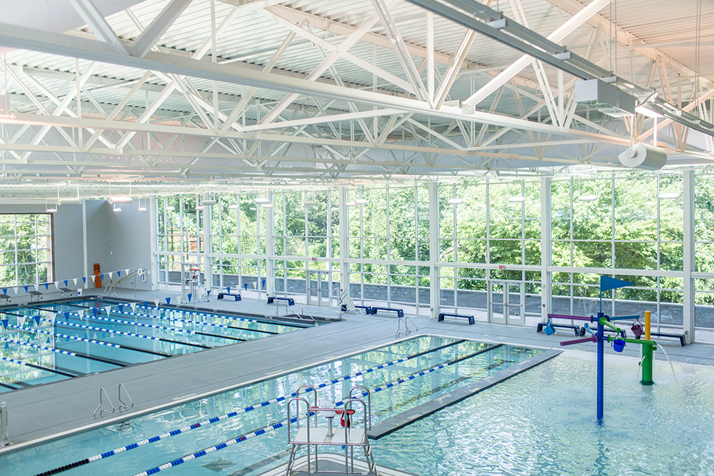 Piscina Brooks Family YMCA - Albemarle County and Charlottesville