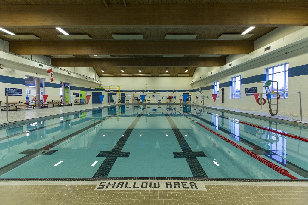 Piscina Burlington Centennial Indoor Pool - Halton Regional Municipality