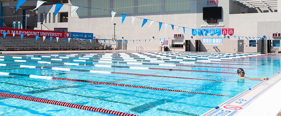Piscina Burns Recreation Center Pool - Loyola Marymount University - Los Angeles County