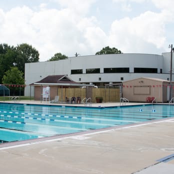 Piscina C.B. Pennington Jr. YMCA - East Baton Rouge Parish