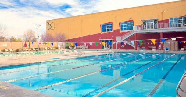 Piscina California Family Fitness - Sunrise - Sacramento County