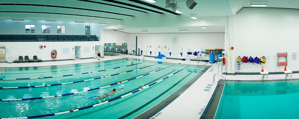 Piscina Canyon Meadows Aquatic & Fitness Centre - Calgary