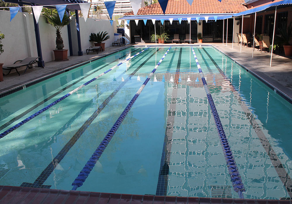 Piscina Capital Athletic Club - Sacramento County