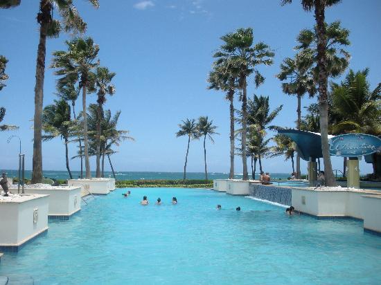 Piscina Caribe Hilton - San Juan