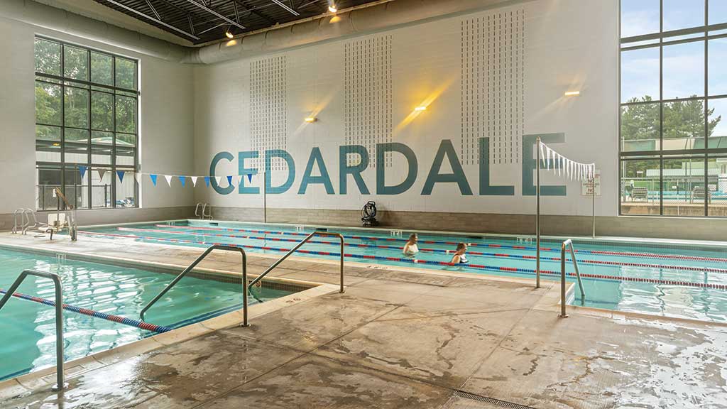 Piscina Cedardale Health + Fitness - Essex County