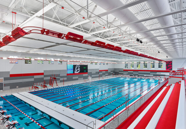 Piscina Center Grove High School Natatorium - Johnson County