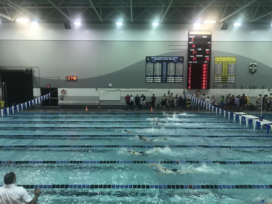 Piscina Central Bucks East High School Swimming Pool - Bucks County