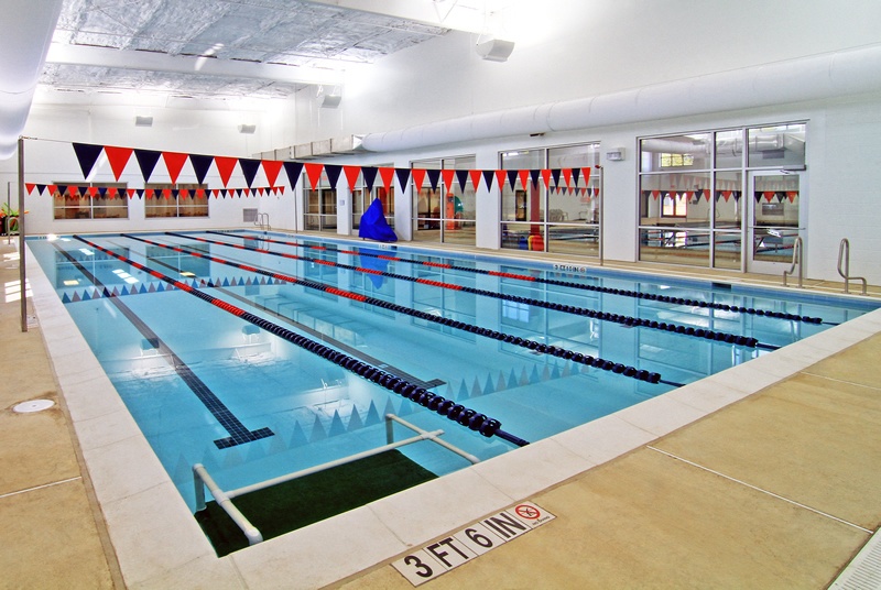 Piscina Central Park Aquatic Center / Occoquan Swim Academy - Prince William County