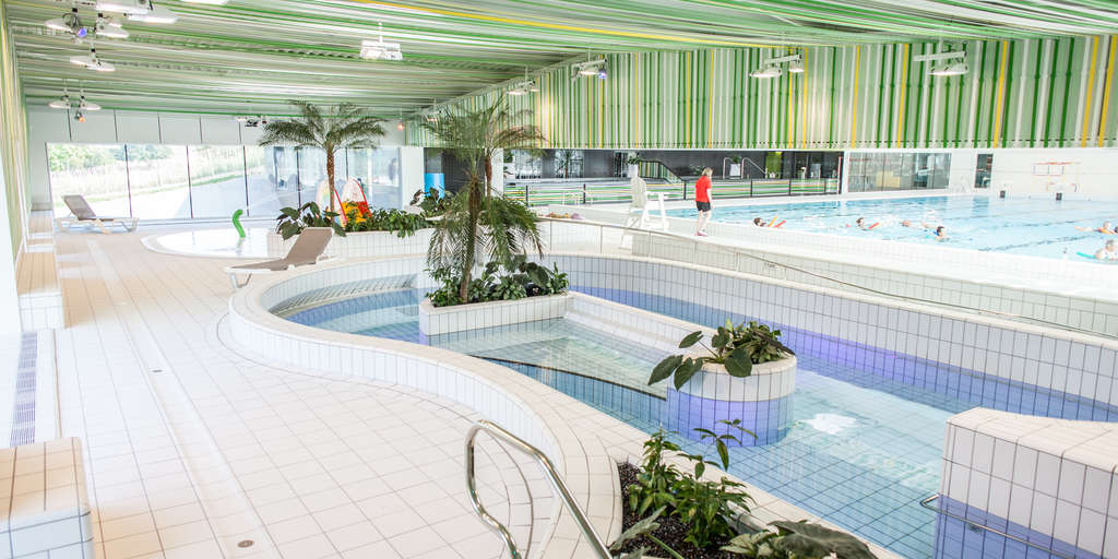 Piscina Centre Aquatique Les Ondines - Janze